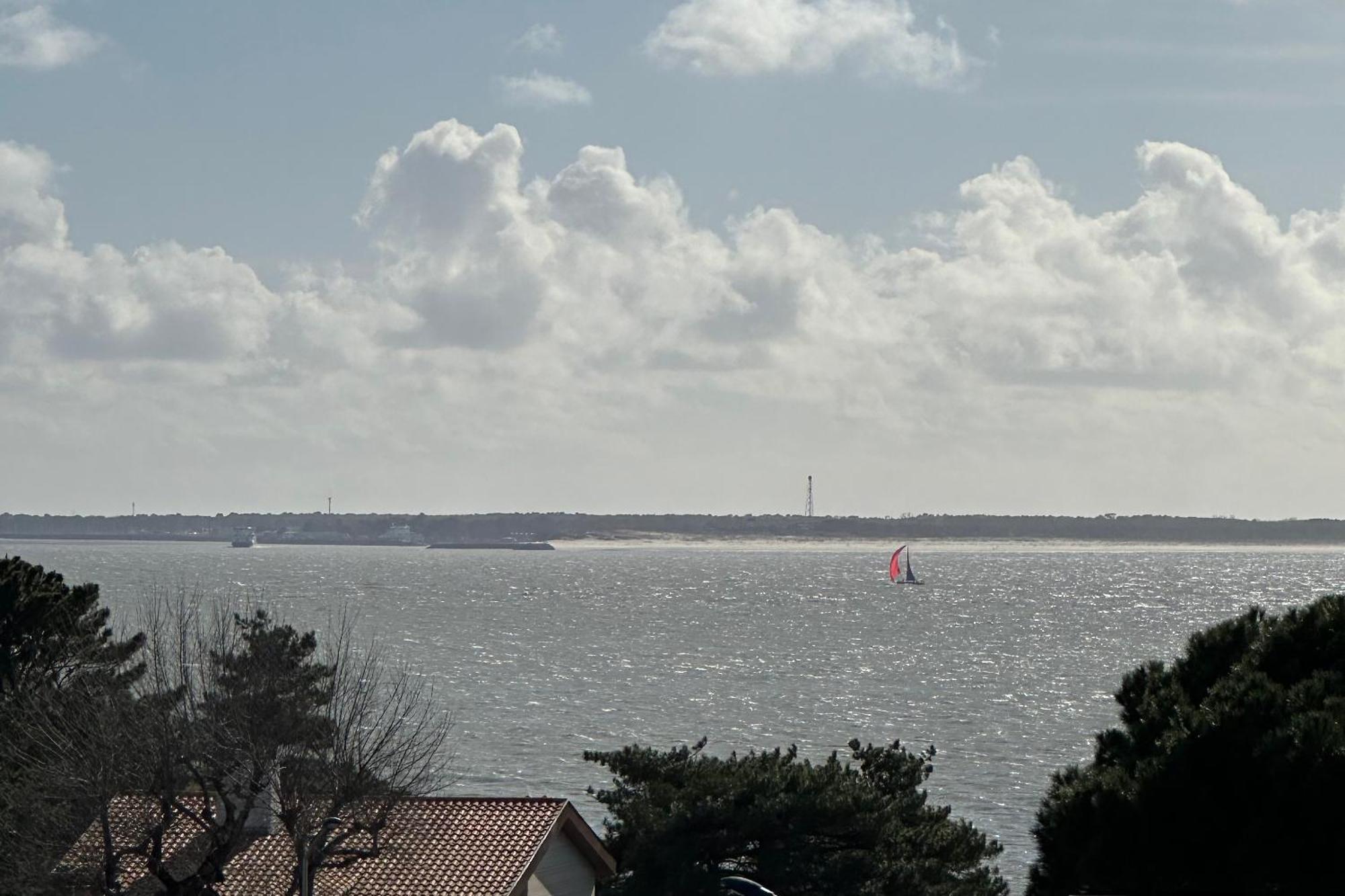 Appartamento Superbe T3 vue mer à Royan, 5 mn à pied des plages Esterno foto